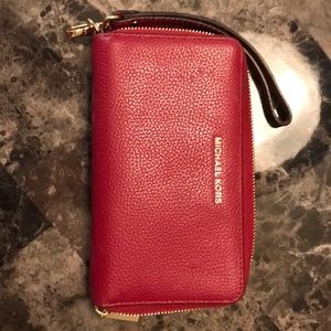 Michael Kors wristlet